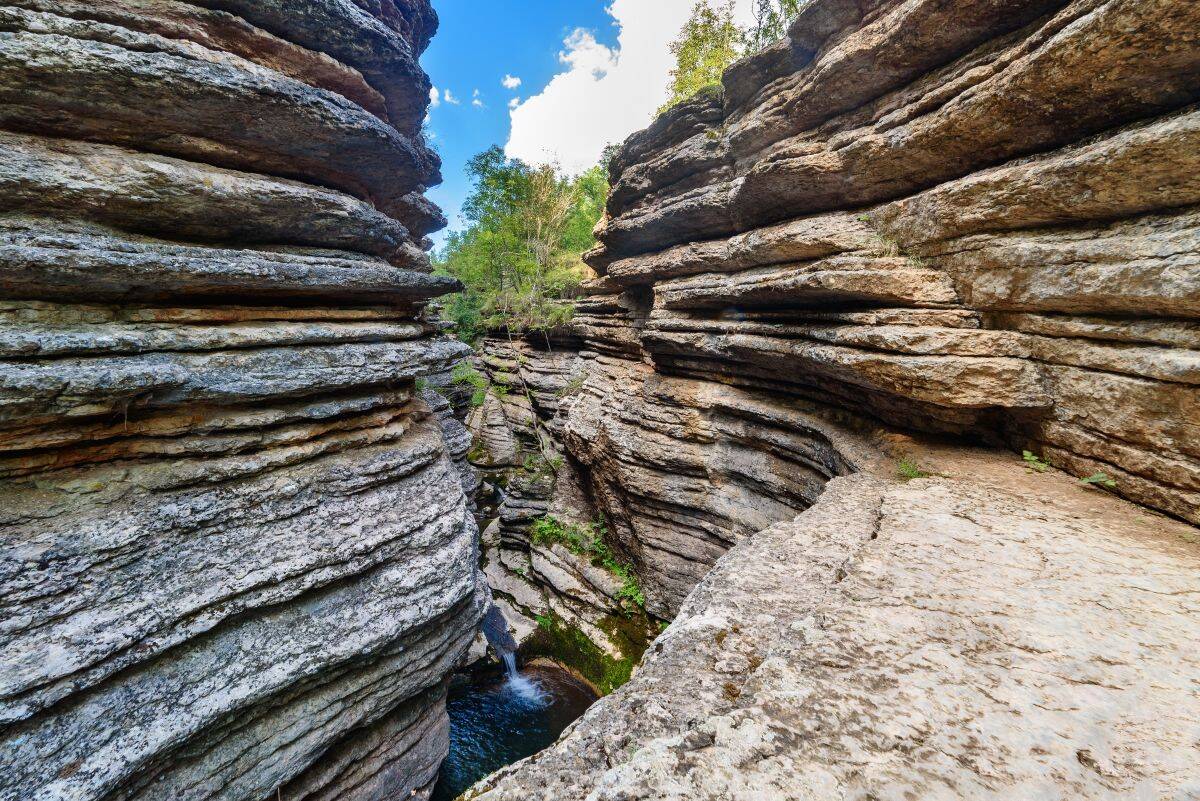 rosomački lonci stene i kanjon.jpg