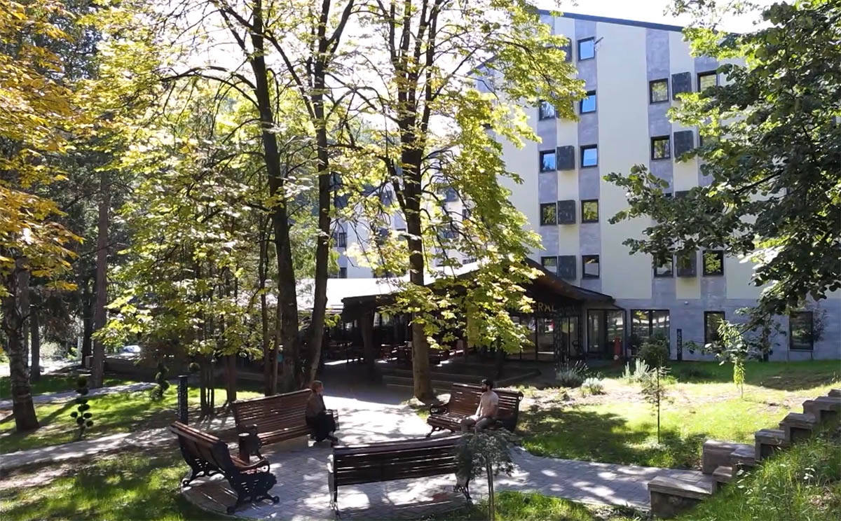 Bogutovačka banja (4).jpg