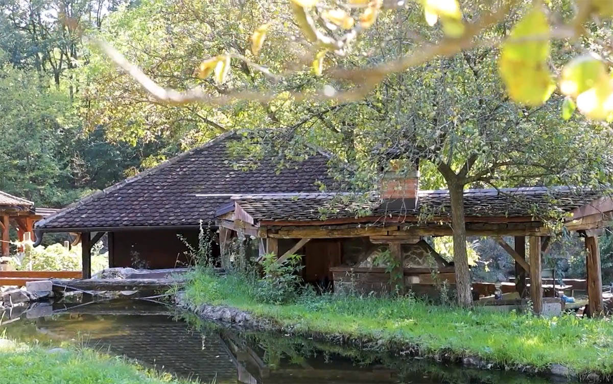 Bogutovačka banja (9).jpg