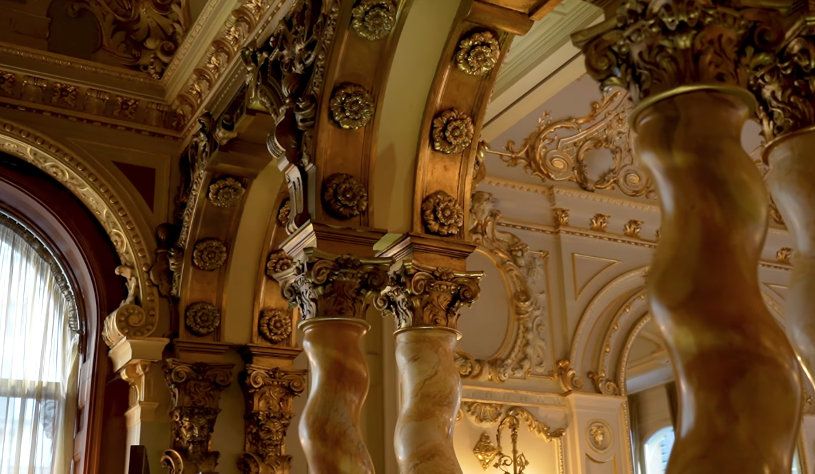 2026-10-01 15_05_29-Is the New York Cafe Overrated_ _ Budapest Travel Guide _ Hungary Travels - YouT.png