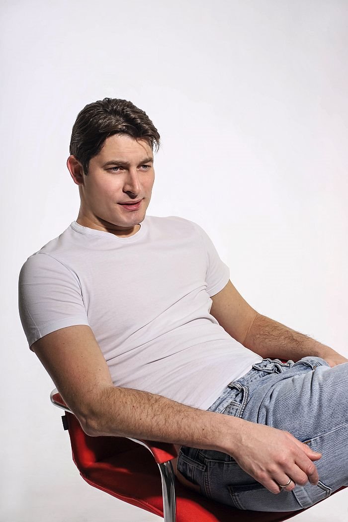 GLAVNA TAJNA USPEŠNIH I ZADOVOLJNIH ŽENA: martovski broj magazina Lepa & Srećna otkriva vaš novi izvor energije!