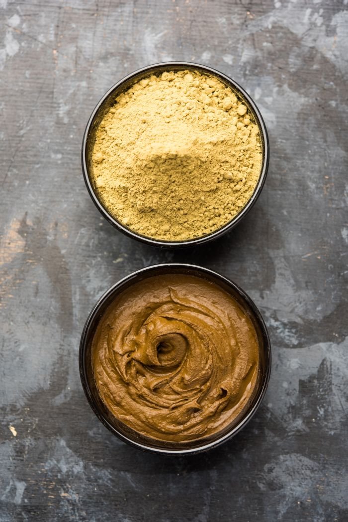 Kako ofarbati kosu prirodnim bojama, bez kupovine farbe: saveti za postizanje svetlih i tamnih nijansi