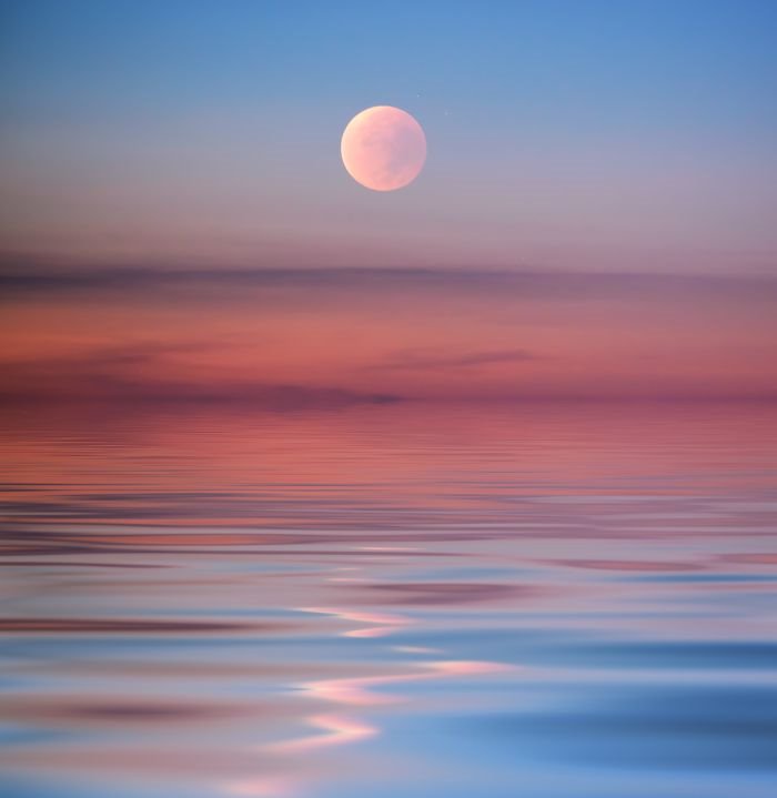 PUN MESEC U VODOLIJI: saznajte šta vašem znaku donosi u LJUBAVI (15. avgust 2019.)