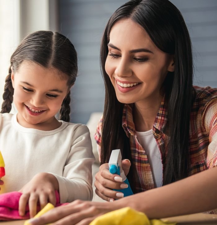 Kako pravilno DEZINFIKOVATI dom za vreme korona virusa: 7 važnih saveta i uputstava iz Kine