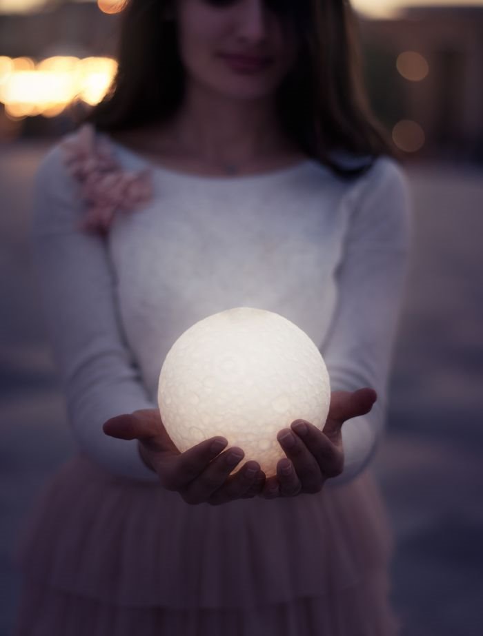 Horoskop - PUN MESEC donosi period velikih izazova za sve nas: od 7. aprila planete donose rizičnu energiju