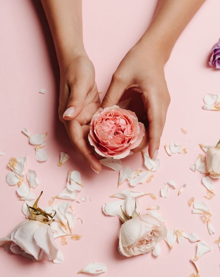 Kratki ljubavni horoskop od 16. do 30. aprila 2020. godine: Bika očekuju ljubavna osvajanja, a Vodoliji erotska energija