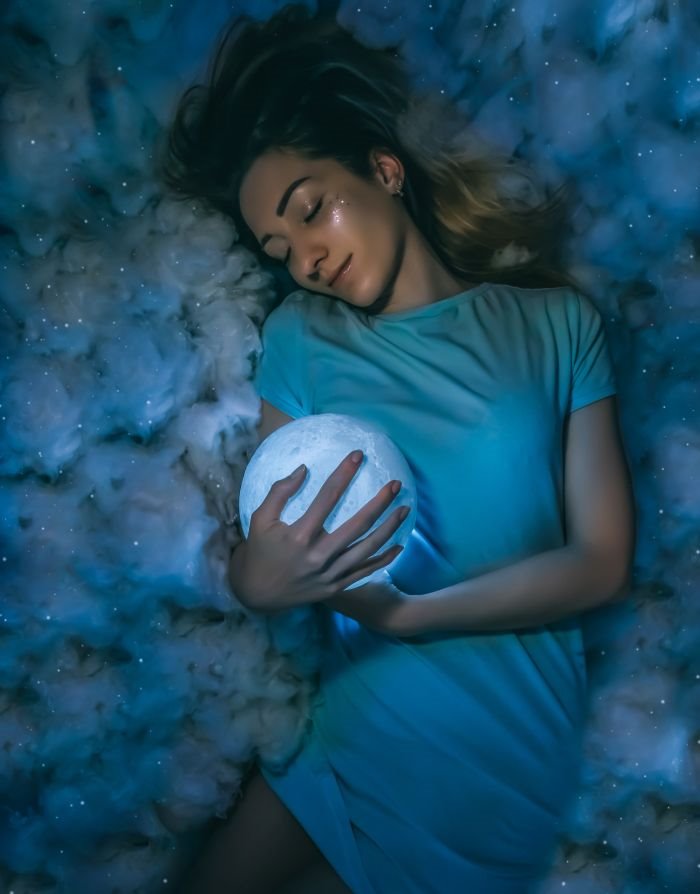 Horoskop - za 3 dana dogodiće se POMRAČENJE Meseca: duša je otvorena za nove promene (5. jun 2020.)