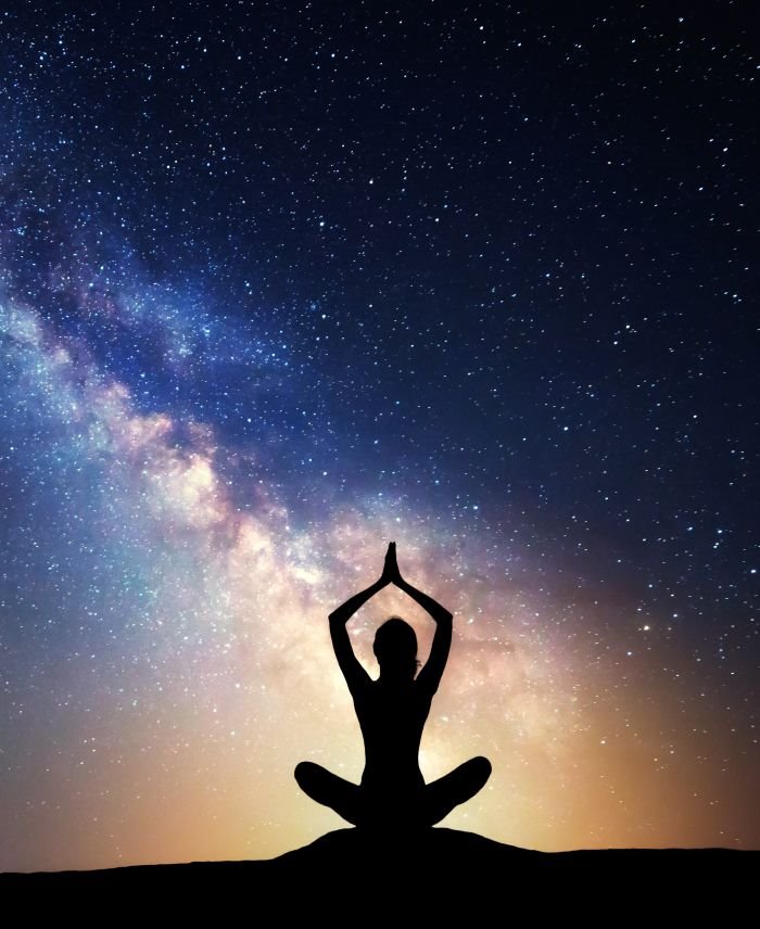 3 NAČINA DA PRIVUČETE NOVAC, DOBRU ENERGIJU I PRAVE LJUDE U SVOJ ŽIVOT: Evo kada će vam Univerzum doneti sreću