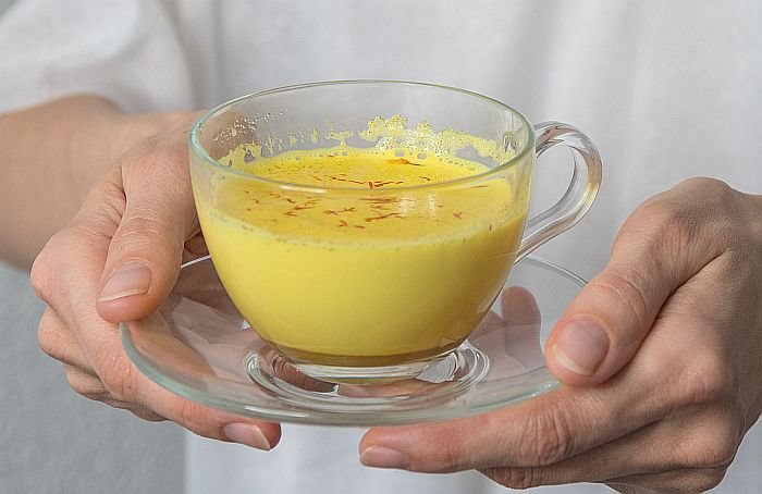 STARI NAPITAK PROTIV VIRUSA ZA BOLJI IMUNITET I ZDRAVLJE PLUĆA: pravi se od samo 3 sastojka, a pije se 14 dana (RECEPT)