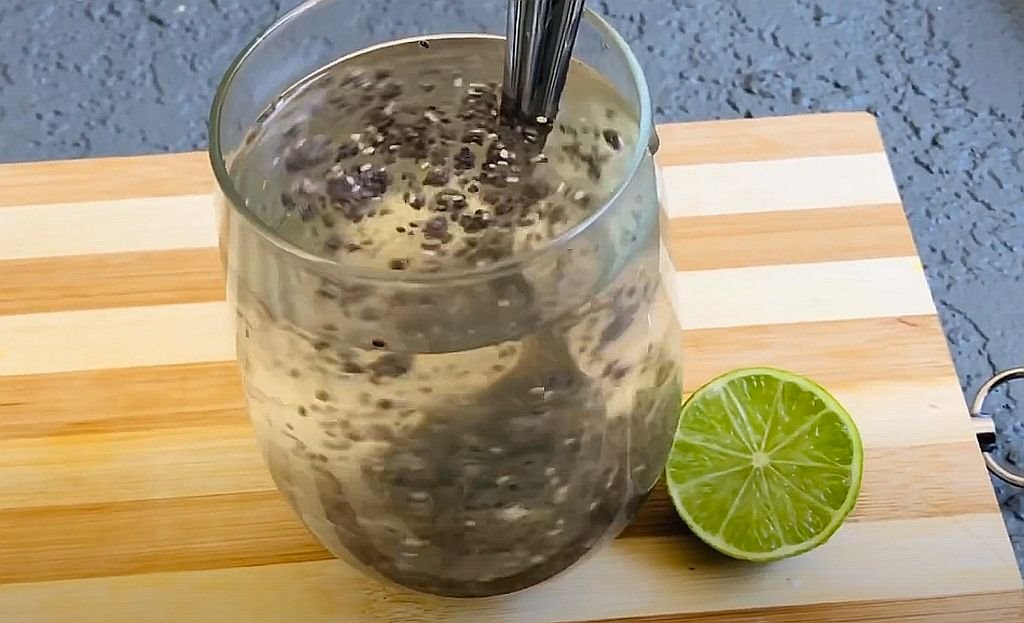 Čija semenke potopljene u vodi