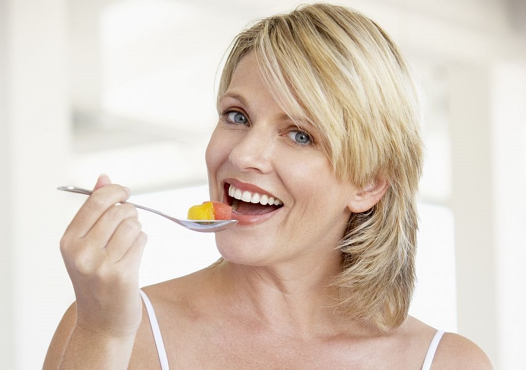 Kako da izgledate 10 godina mlađe_24118360