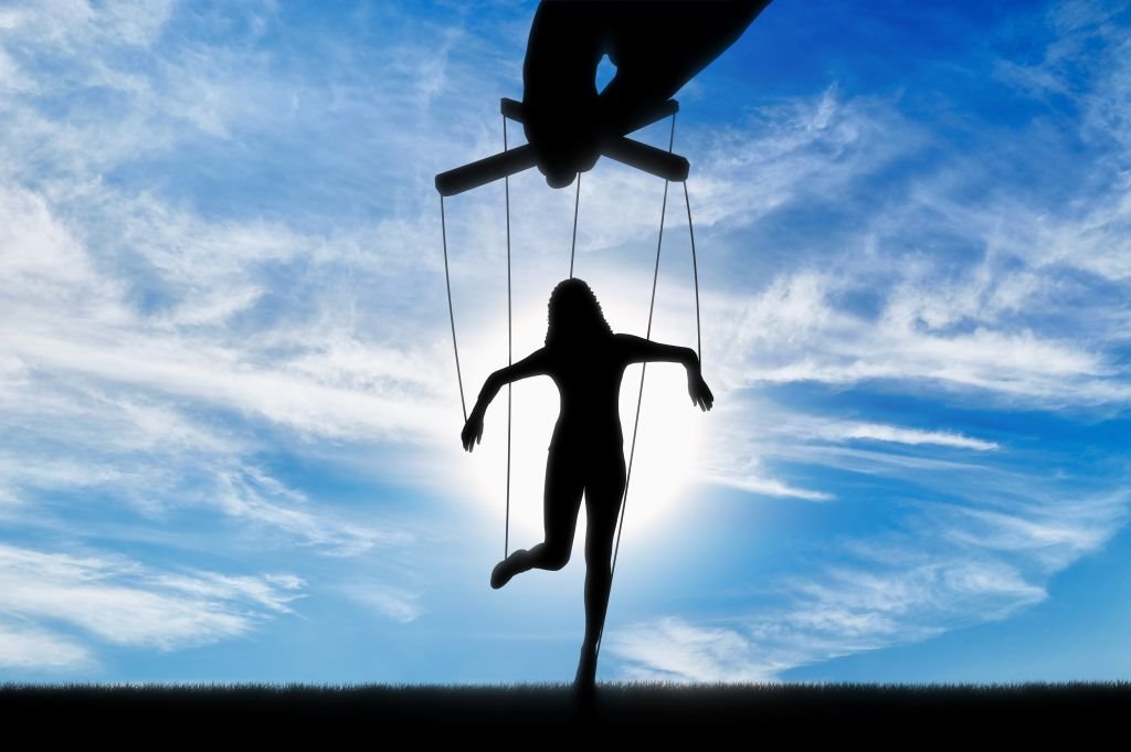 toksicni ljudi navike_628829375