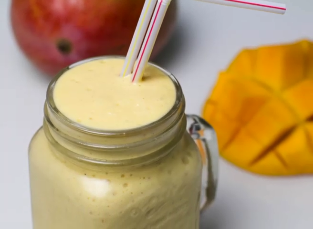 Indijski voćni napitak