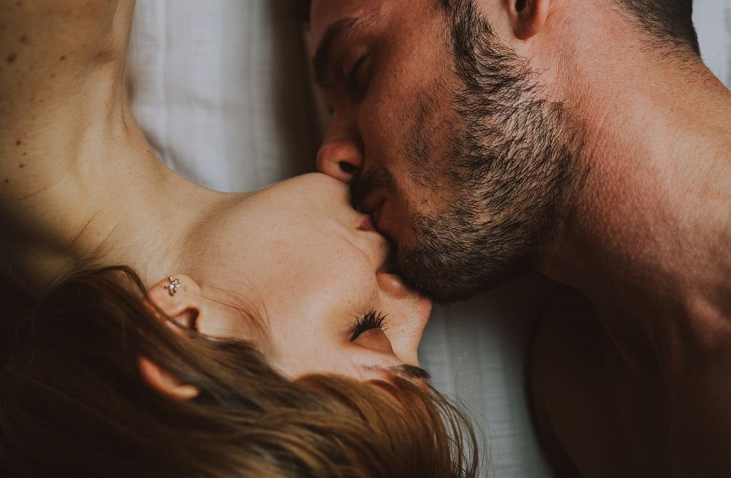 8 znakova karmicka veza_1758537683.jpg