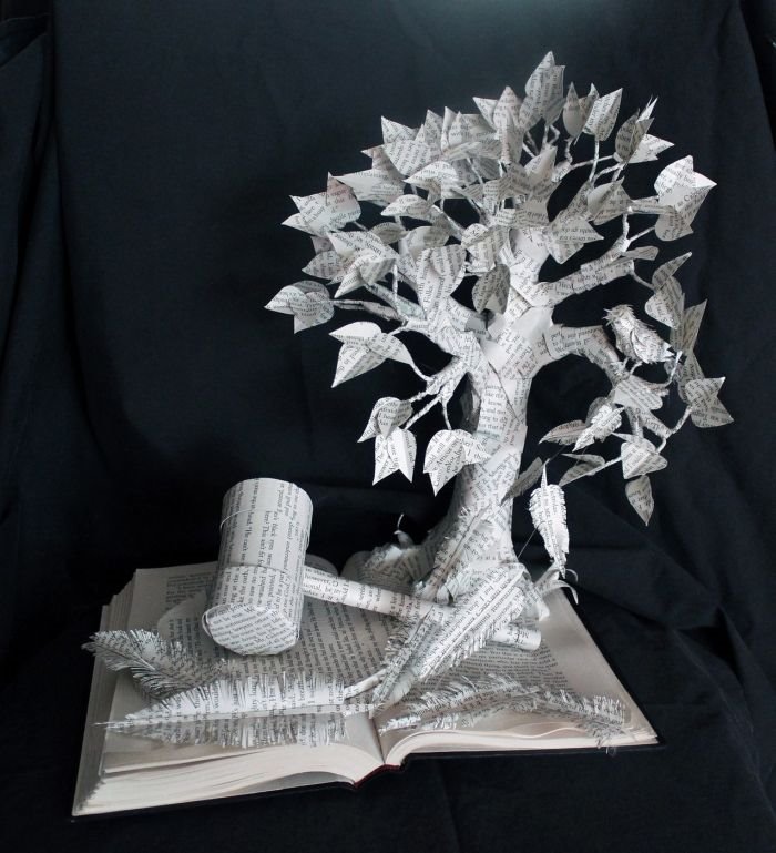 Skulpture u knjigama