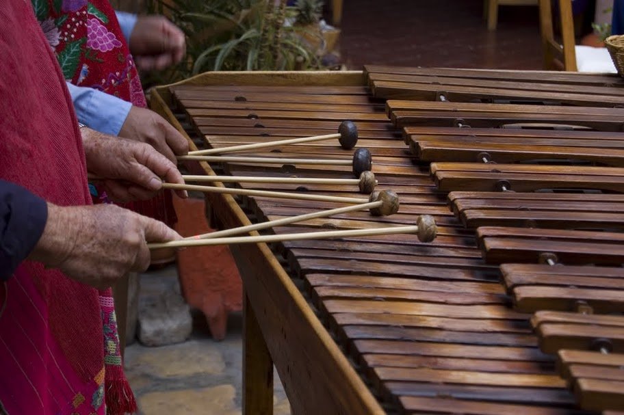 Tri lica muzike