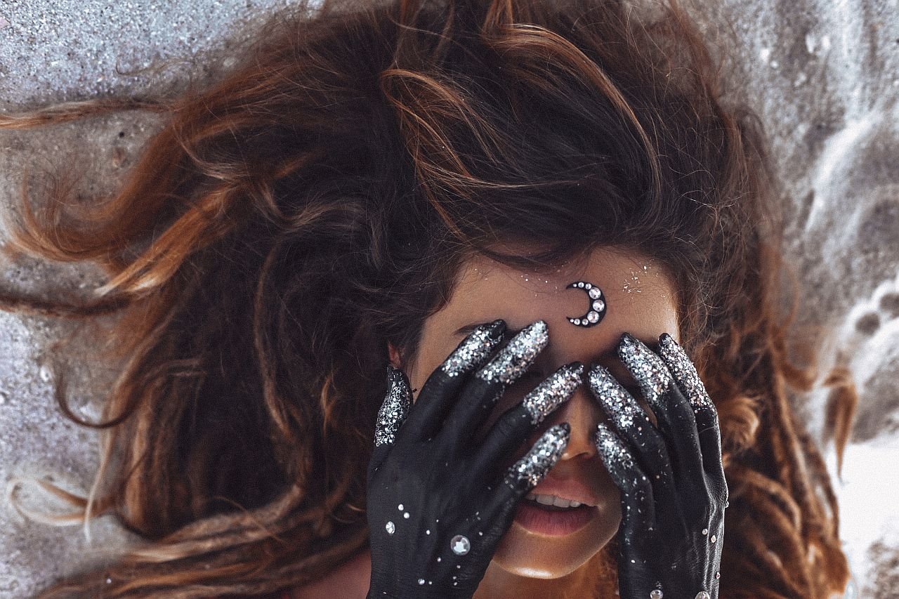 Horoksop za 14 i 15 april Crni Mesec prelazi u Raka.