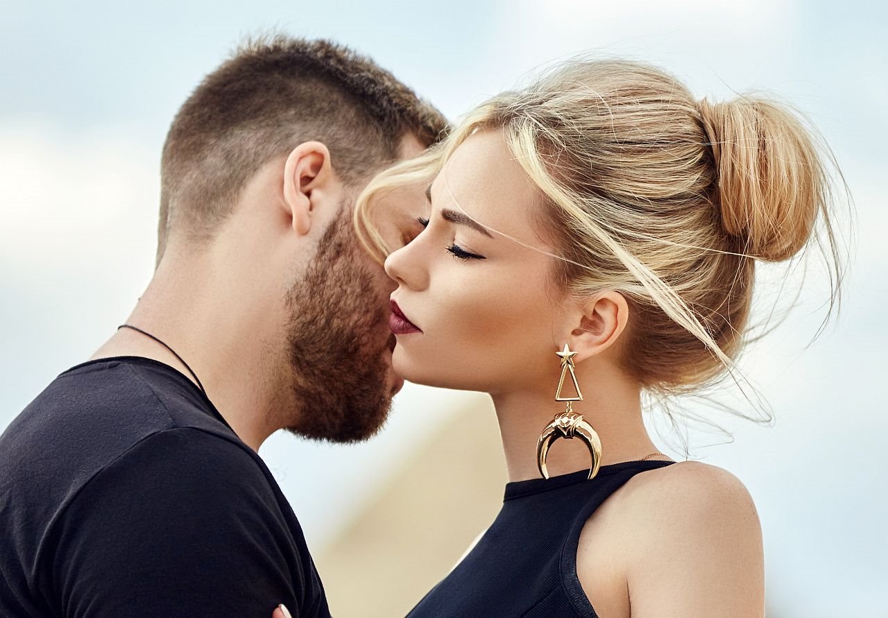 Kada ne možete da budete sa osobom koju volite.