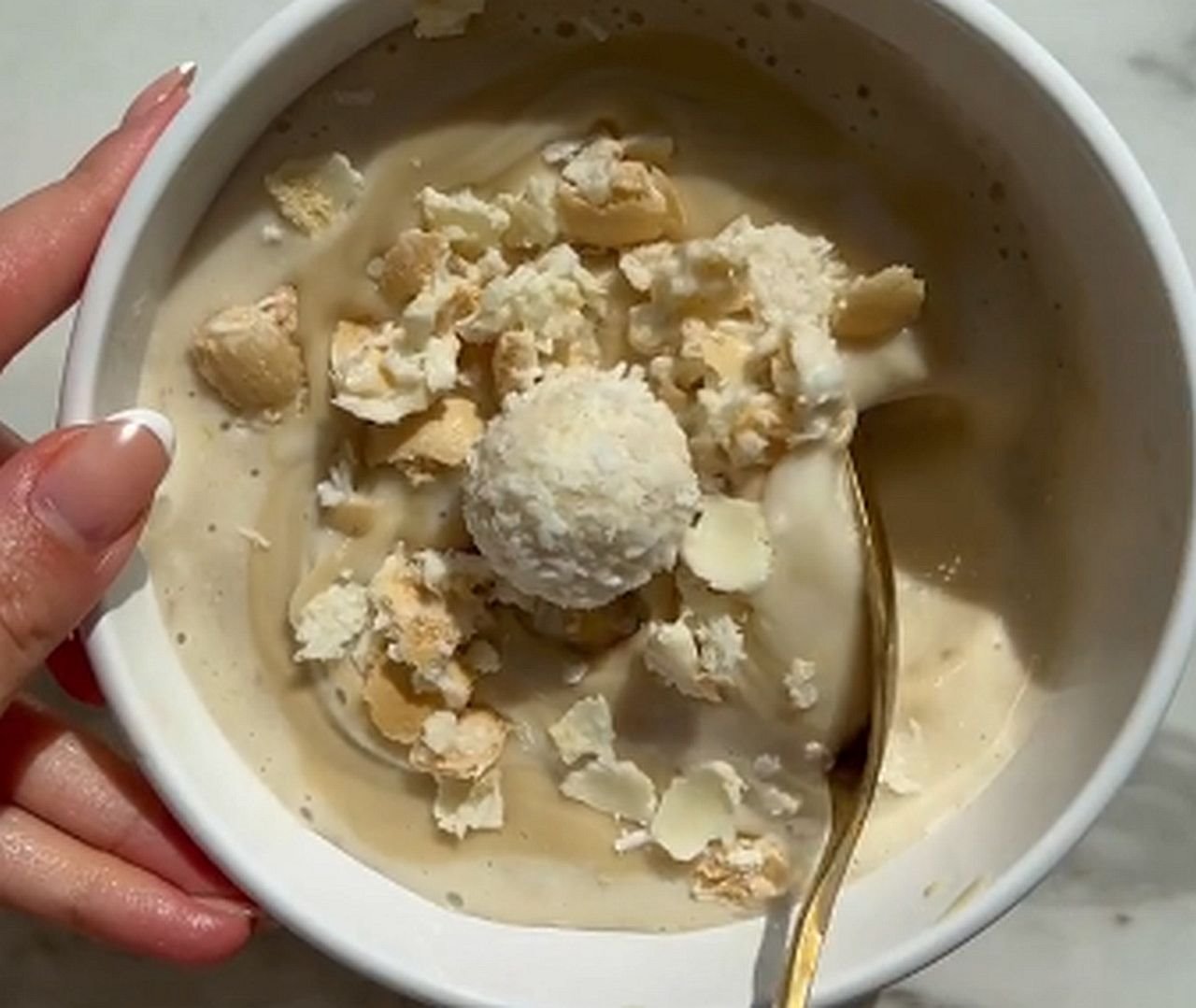 Recept za rafaelo sladoled.