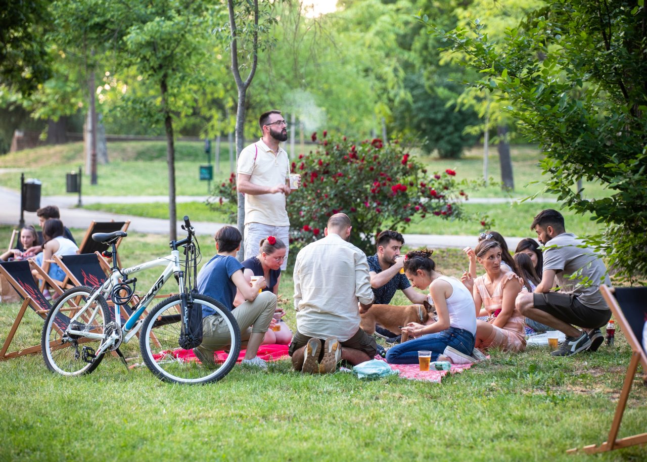 burger fest000001.jpg