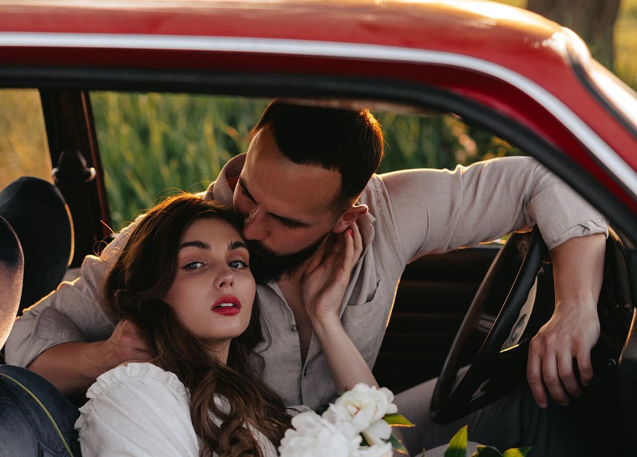 Kako da ne privlačite narcise i sebične muškarce.