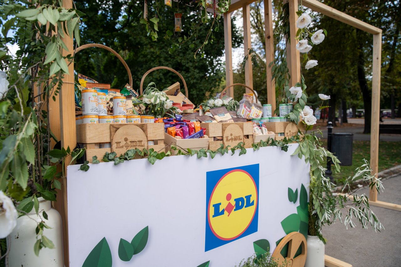 Sensa piazzetta000004.jpg