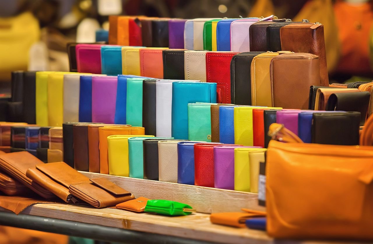 Sve boje novčanika za feng šui