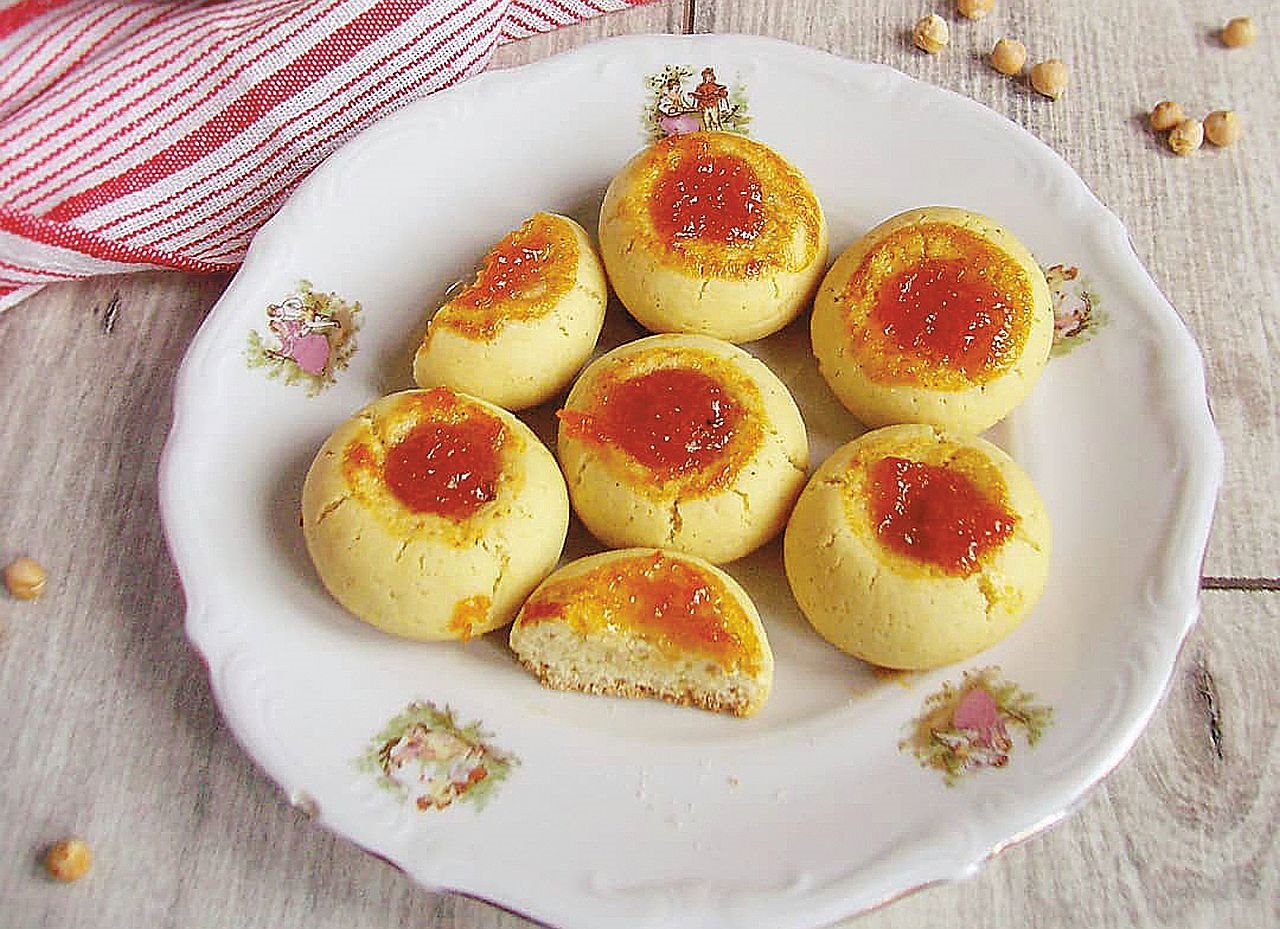 Recept za posni banini sa džemom od kajsija.