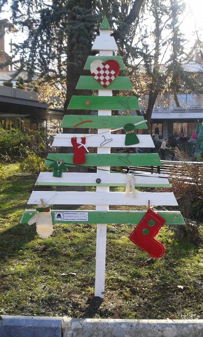 Talentovani Valjevci: neobične novogodišnje jelke biće i ove godine u akciji