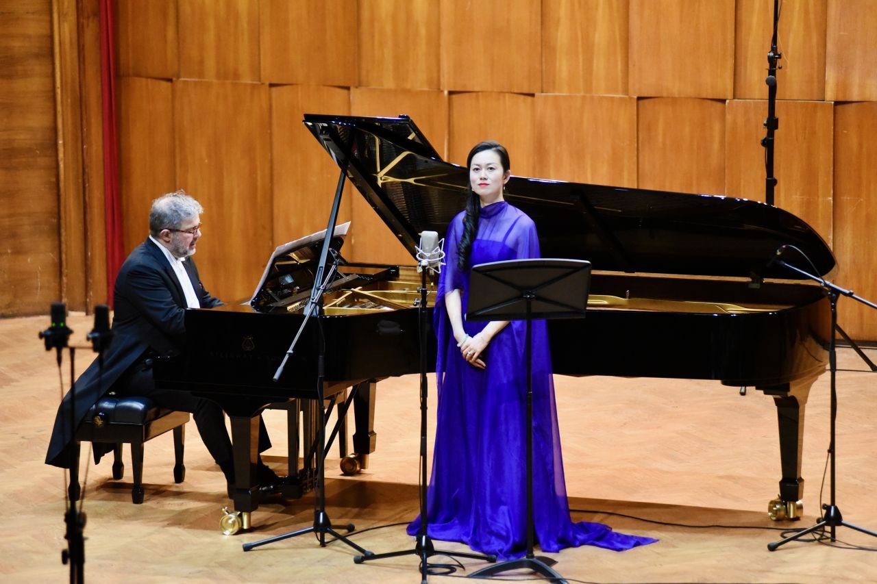 China stage koncert u Novasadskom pozorištu 13 januara 20232.jpg