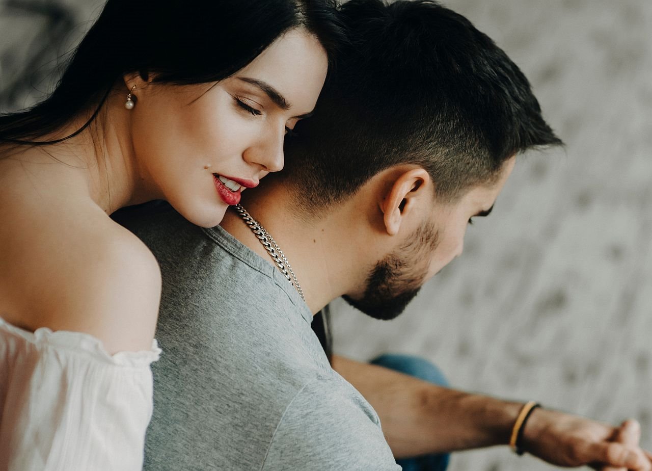 Kada vas partner ne upoznaje sa porodicom i prijateljima.