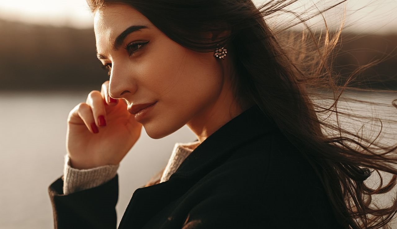 8 negativnih misli koje čine da se osećamo nesrećno.