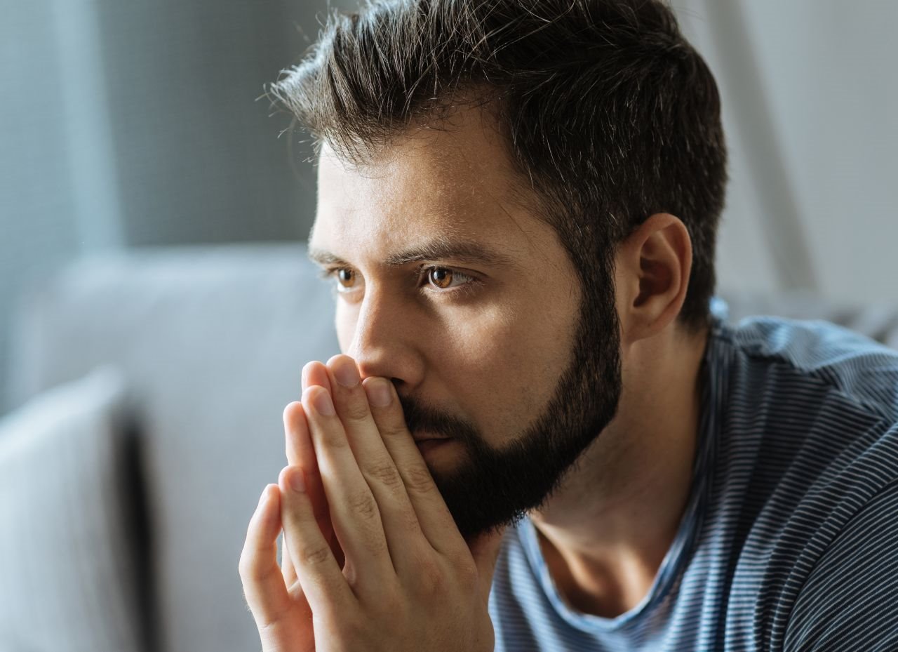 8 znakova da muškarac nema samopouzdanja.