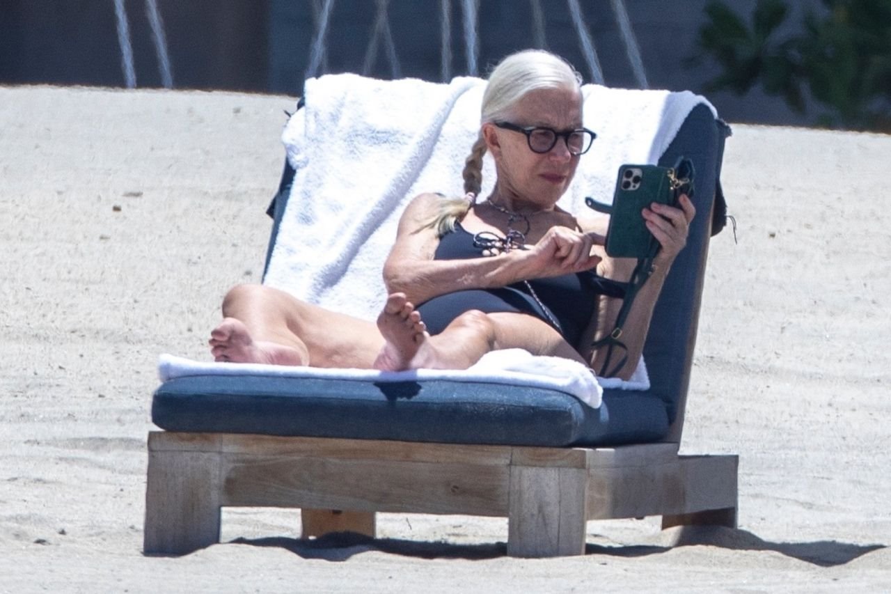 helen miren-0772052914.jpg