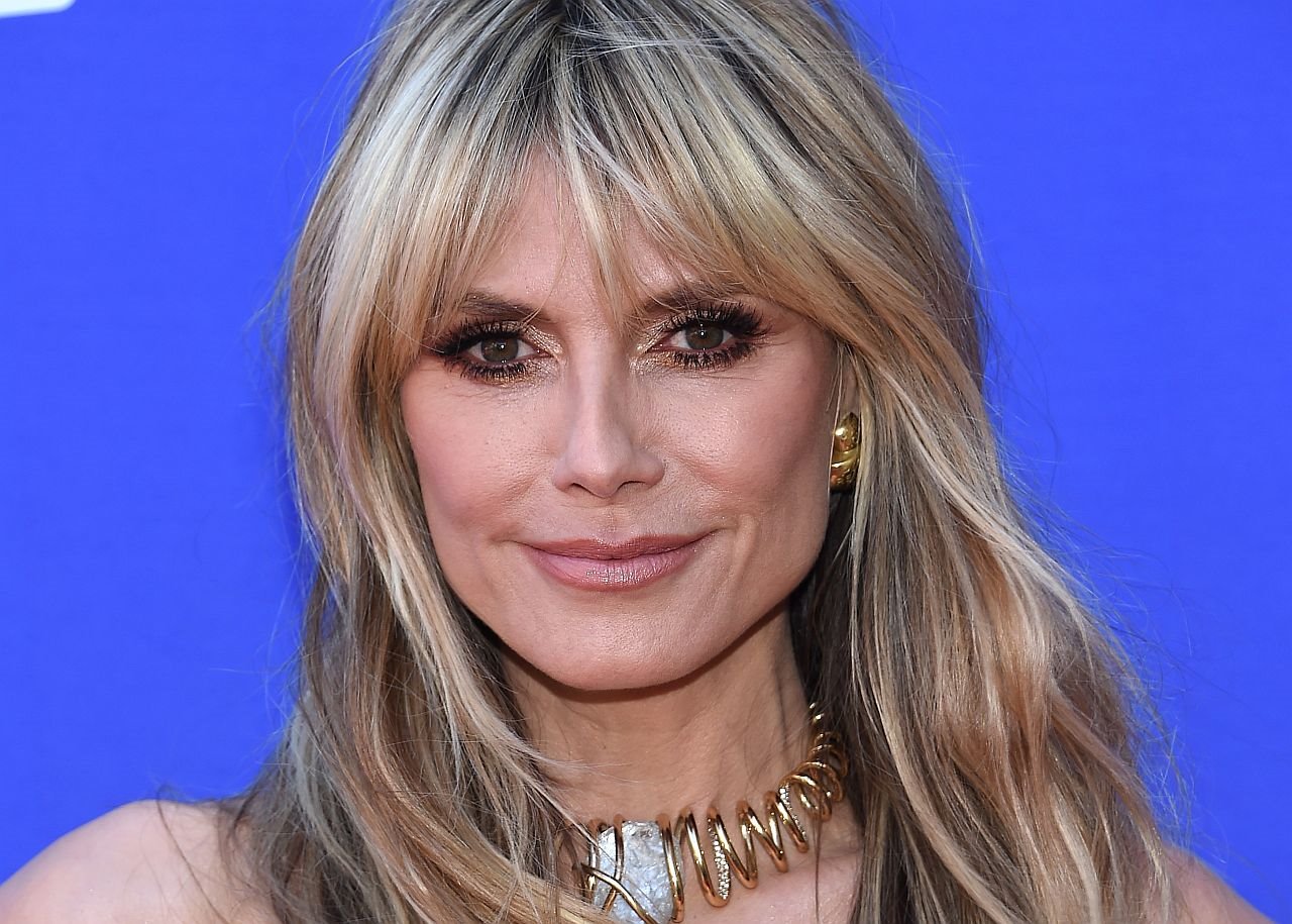 Frizura sa šiškama da izgledate mlađe.