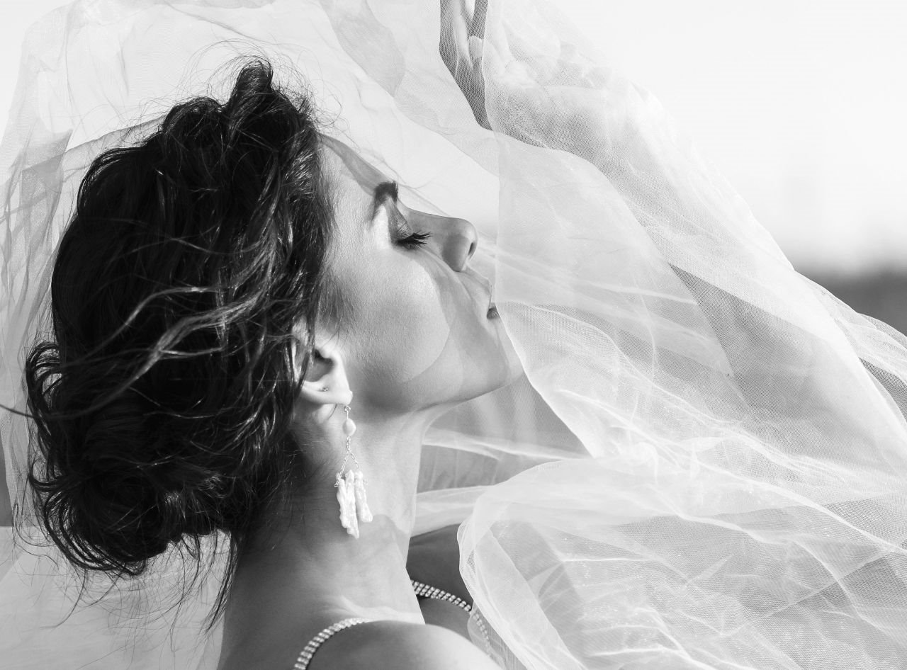 5 negativnih misli koje sprečavaju srećan život.