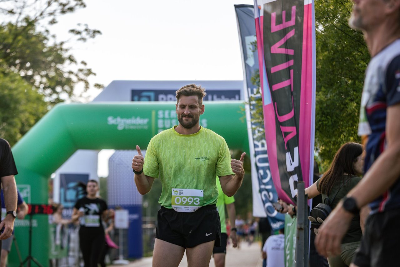 Veroljub Zmijanac sportsko-poslovni festival na kome učestvuje 10 hiljada zaposlenih iz cele Srbije.