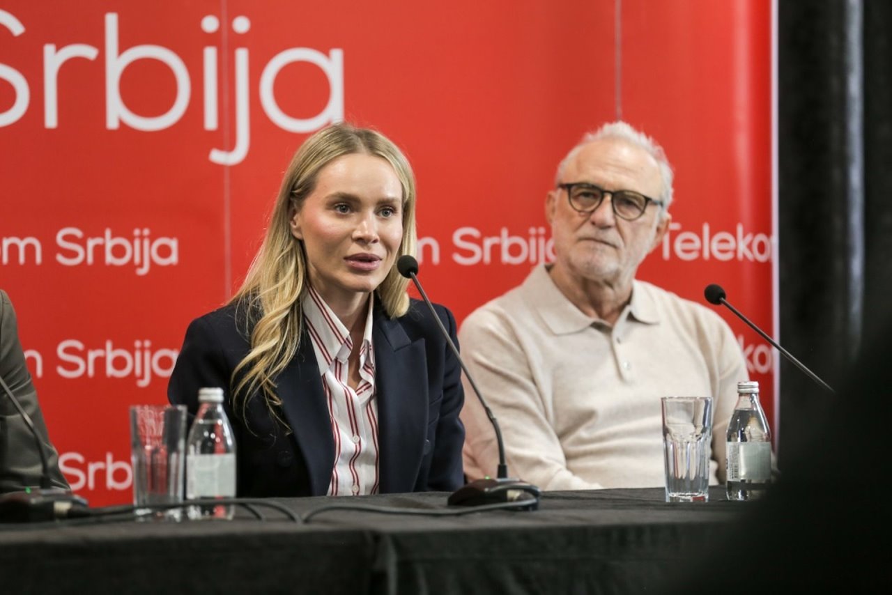 Nova serija Tunel od 11 novembra na kanalu Superstar -Aleksandra Martinovic i Lazar Ristovski.