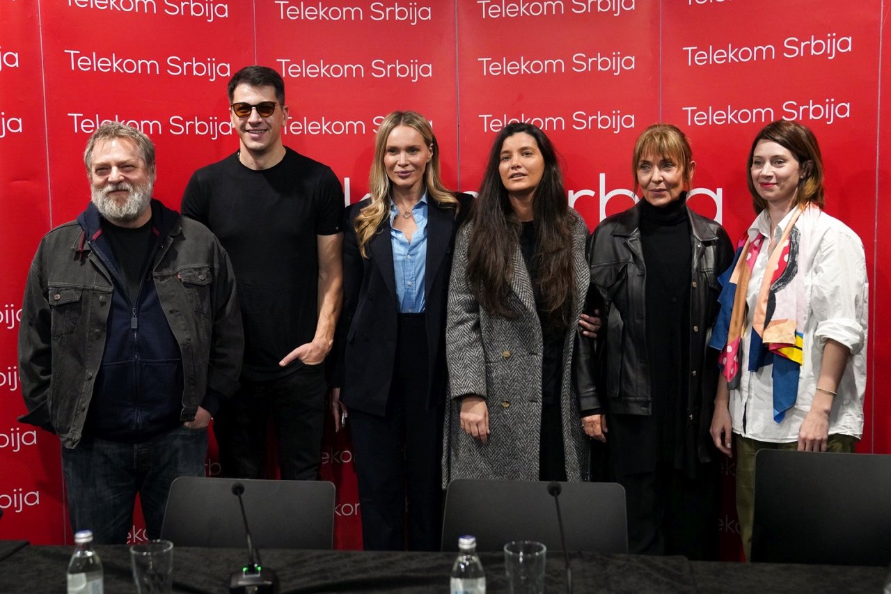 Druga sezona serije 12 reči počinje sa emitovanjem 15 novembra na kanalu Superstar.