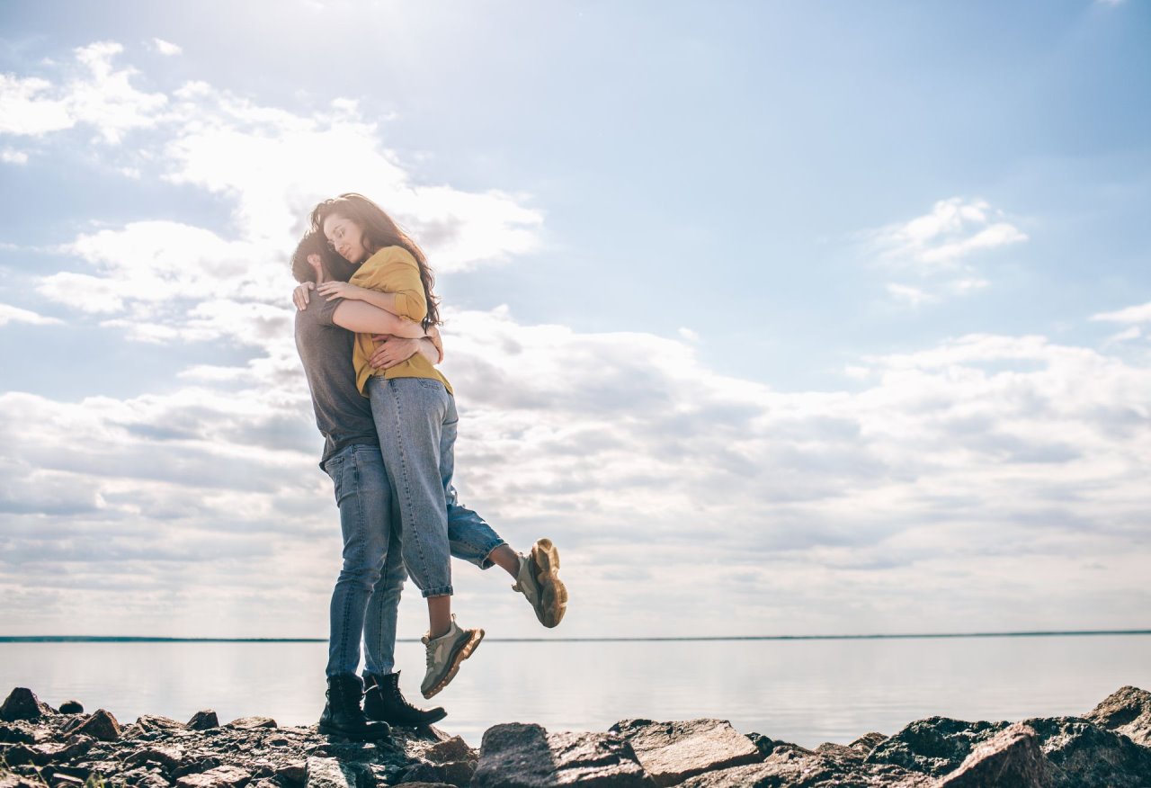 10 psiholoških činjenica o zaljubljenim muškarcima.