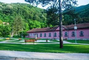 Ovčar Banja na jesen osvaja starije generacije