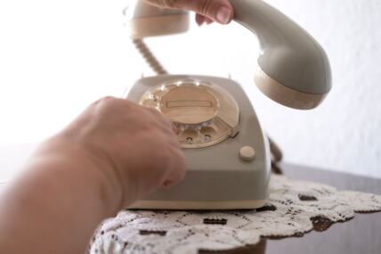 Fiksni telefon
