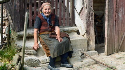 Baba Jeka mi je uvek govorila obuci veš naopako_474426190.png