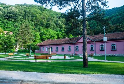 Ovčar Banja na jesen osvaja starije generacije