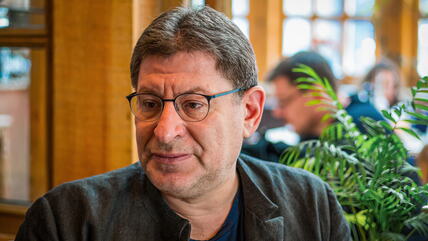 Mihail Labkovski kada vam najbliži okrenu leđa_2286184337.png