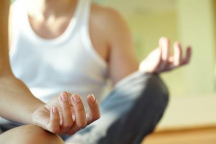 Šta je ZAZEN meditacija: 3 koraka za smiren um i čist osećaj sreće