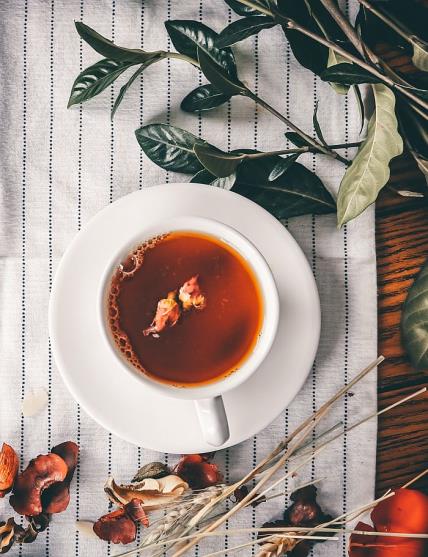 Nana čuva zdravlje jetre. a matičnjak sprečava nadimanje: saznajte koji čaj vam je potreban za vaše zdravstvene tegobe
