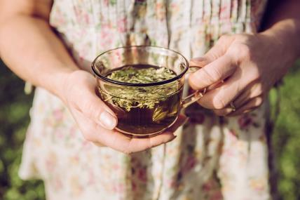 Recept za kapi i čaj od virka za žene u menopauzi_1495102907