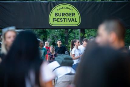 Po-ìeo-je-prvi-Beogradski-burger-festival.jpg