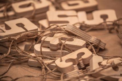 Drveni brojevi za numerologiju